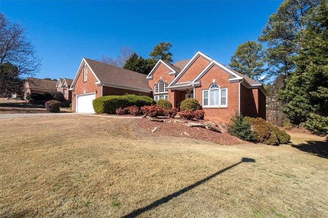 1175 Lewis Ridge Circle, Lawrenceville, GA 30045