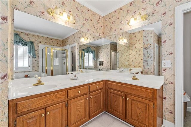 1175 Lewis Ridge Circle, Lawrenceville, GA 30045