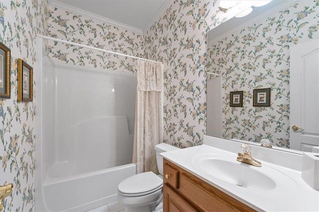 1175 Lewis Ridge Circle, Lawrenceville, GA 30045