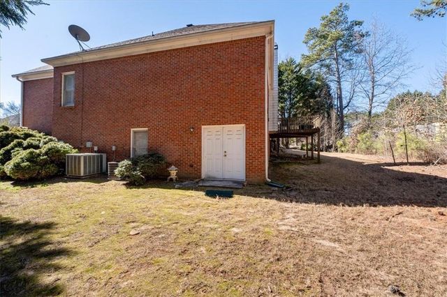 1175 Lewis Ridge Circle, Lawrenceville, GA 30045