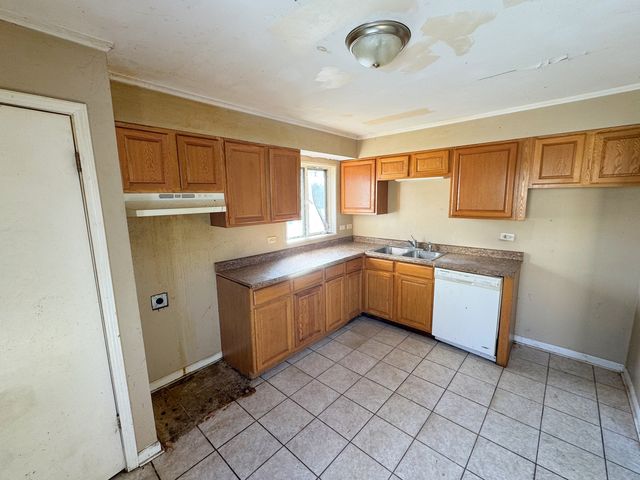 306 WINNEBAGO Street, Park Forest, IL 60466