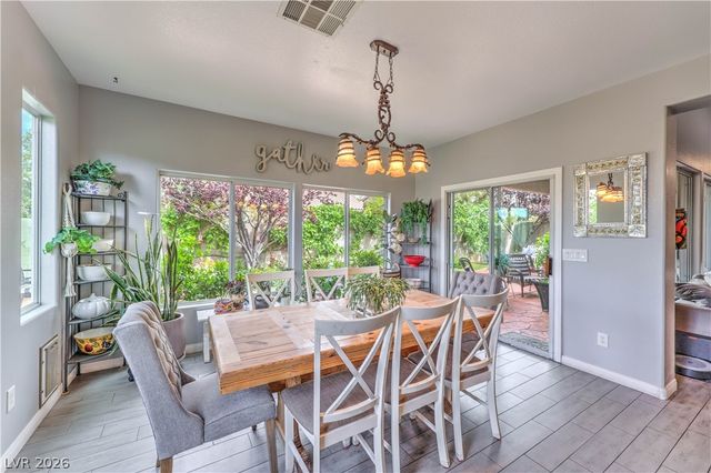 1048 Golden Splendor Court, Henderson, NV 89002