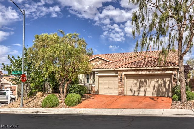 1048 Golden Splendor Court, Henderson, NV 89002