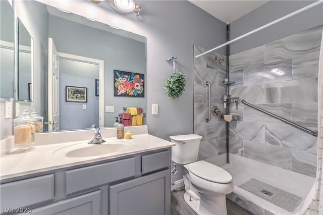 1048 Golden Splendor Court, Henderson, NV 89002
