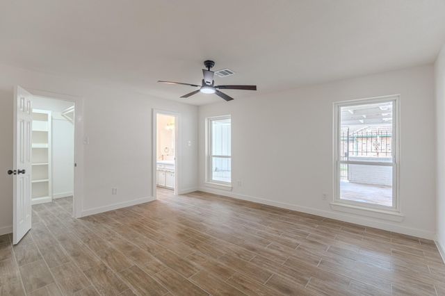 10519 Kirkwren Drive, Houston, TX 77089