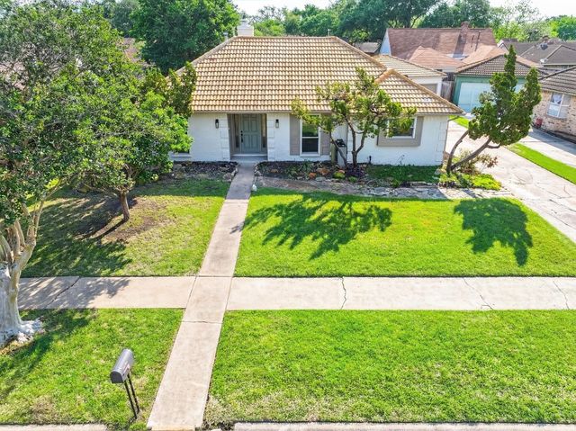 10519 Kirkwren Drive, Houston, TX 77089