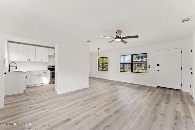 3360 LANSDELL Drive, Jacksonville, FL 32208