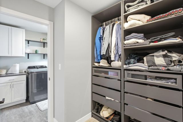 4912 LONGBOW DR, Columbia, MO 65201