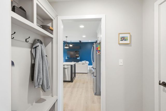 4912 LONGBOW DR, Columbia, MO 65201