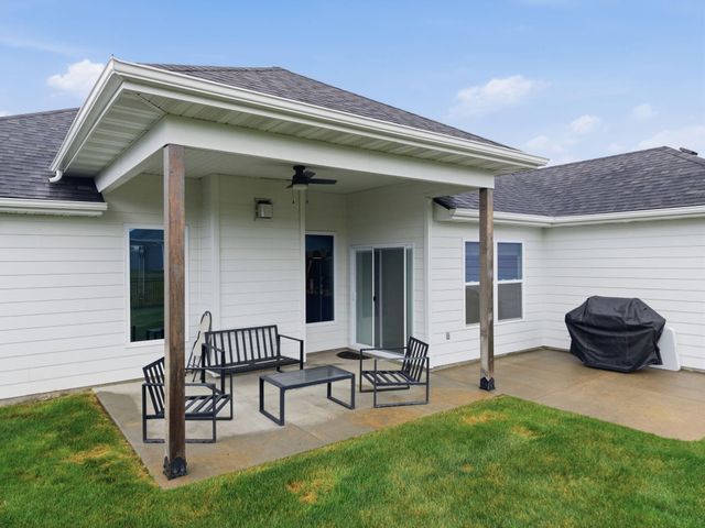 4912 LONGBOW DR, Columbia, MO 65201