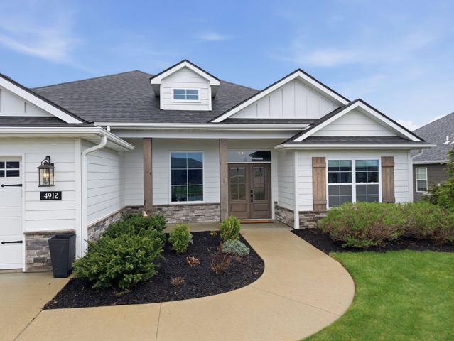 4912 LONGBOW DR, Columbia, MO 65201