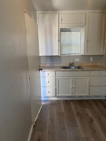 130 S Giovanola Avenue, San Bernardino, CA 92410