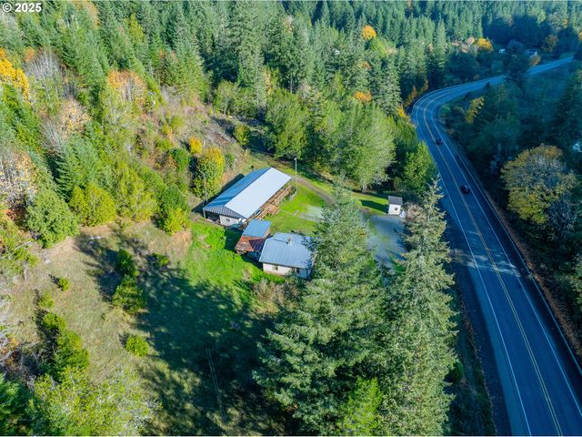 15779 HIGHWAY 42, Myrtle Point, OR 97458