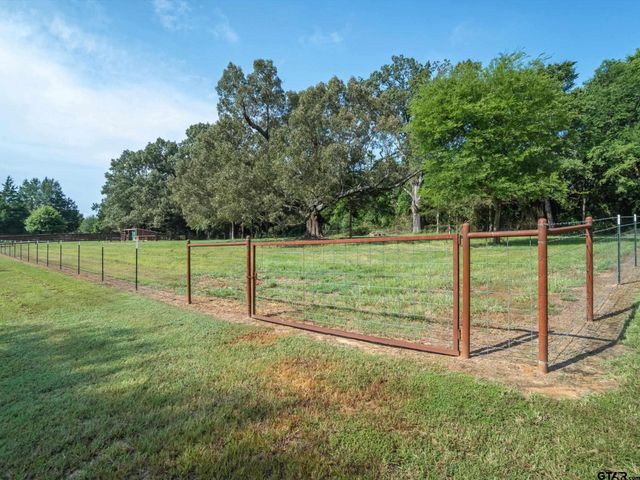 5282 N SH 37, Winnsboro, TX 75494