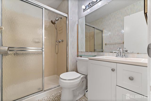 496 Westgate Drive, Edison, NJ 08820