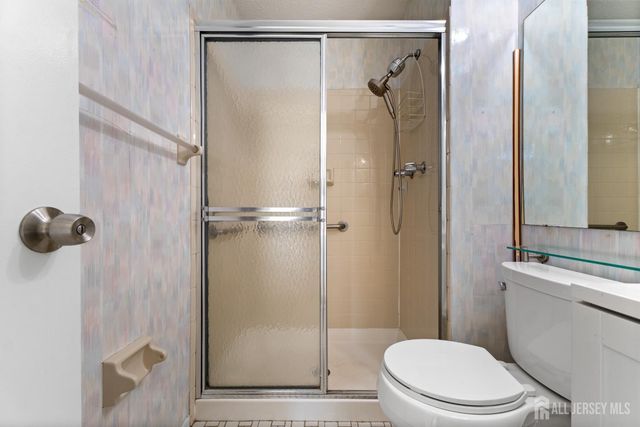 496 Westgate Drive, Edison, NJ 08820