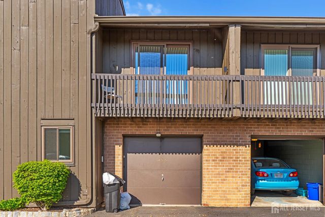 496 Westgate Drive, Edison, NJ 08820