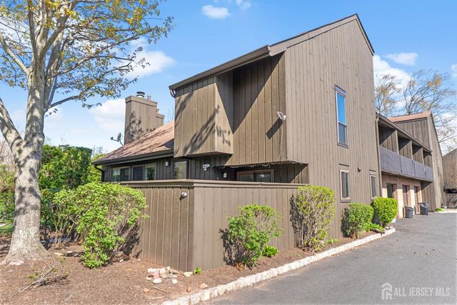 496 Westgate Drive, Edison, NJ 08820