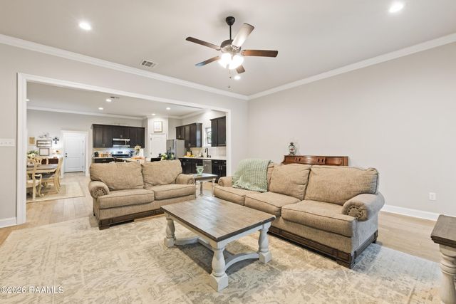 208 Rose Of Sharon Lane, Lafayette, LA 70508