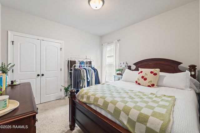 208 Rose Of Sharon Lane, Lafayette, LA 70508