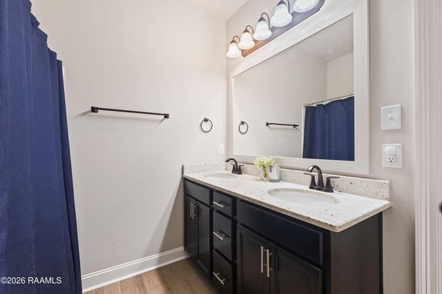 208 Rose Of Sharon Lane, Lafayette, LA 70508