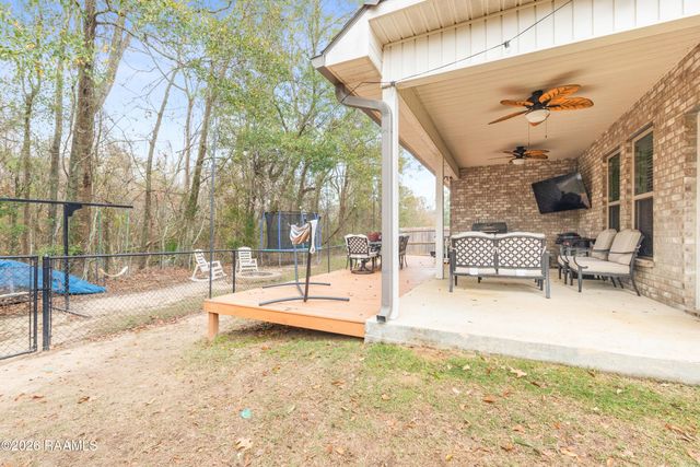 208 Rose Of Sharon Lane, Lafayette, LA 70508