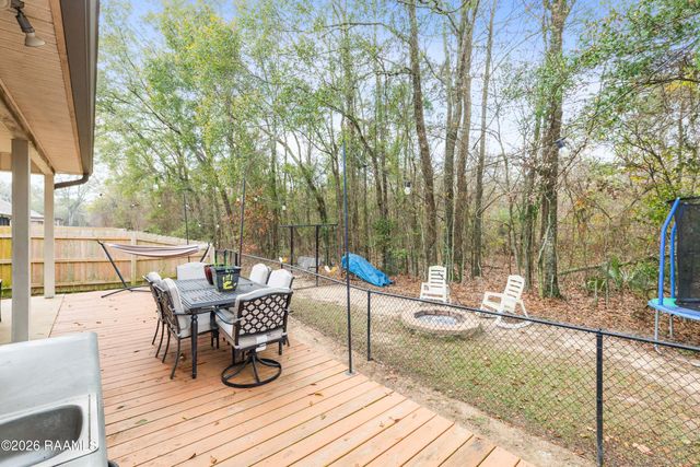 208 Rose Of Sharon Lane, Lafayette, LA 70508