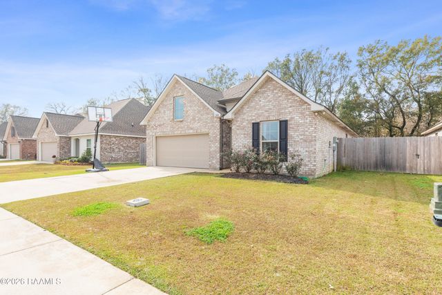 208 Rose Of Sharon Lane, Lafayette, LA 70508