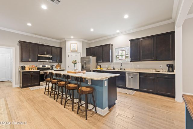 208 Rose Of Sharon Lane, Lafayette, LA 70508