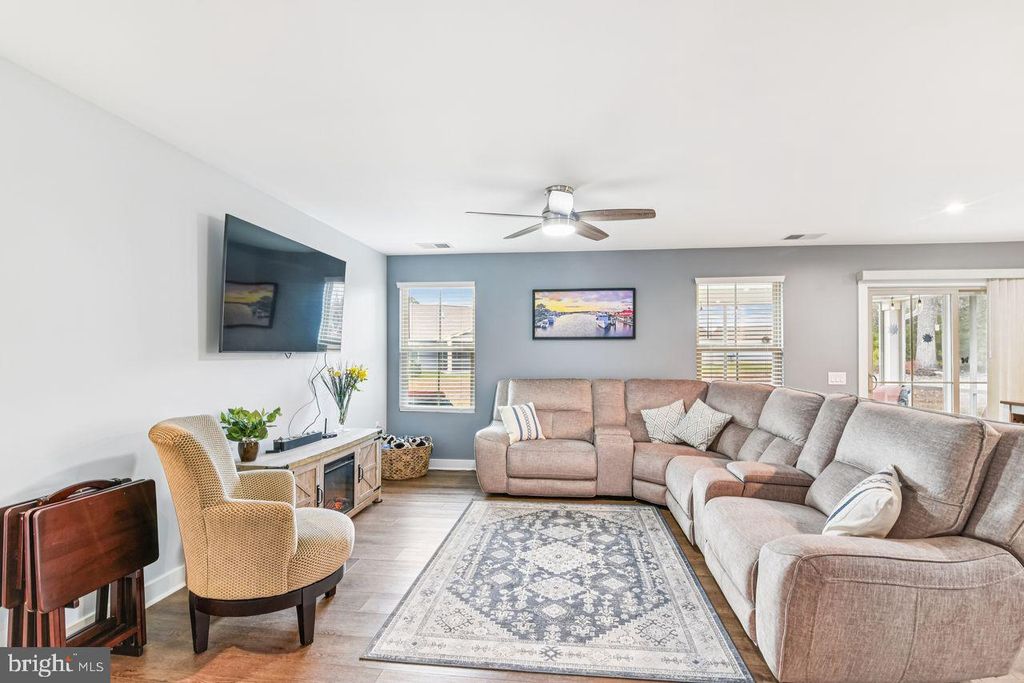 Image 11 of property listing at 24307 HARVEST CIR, Milton, DE 19968