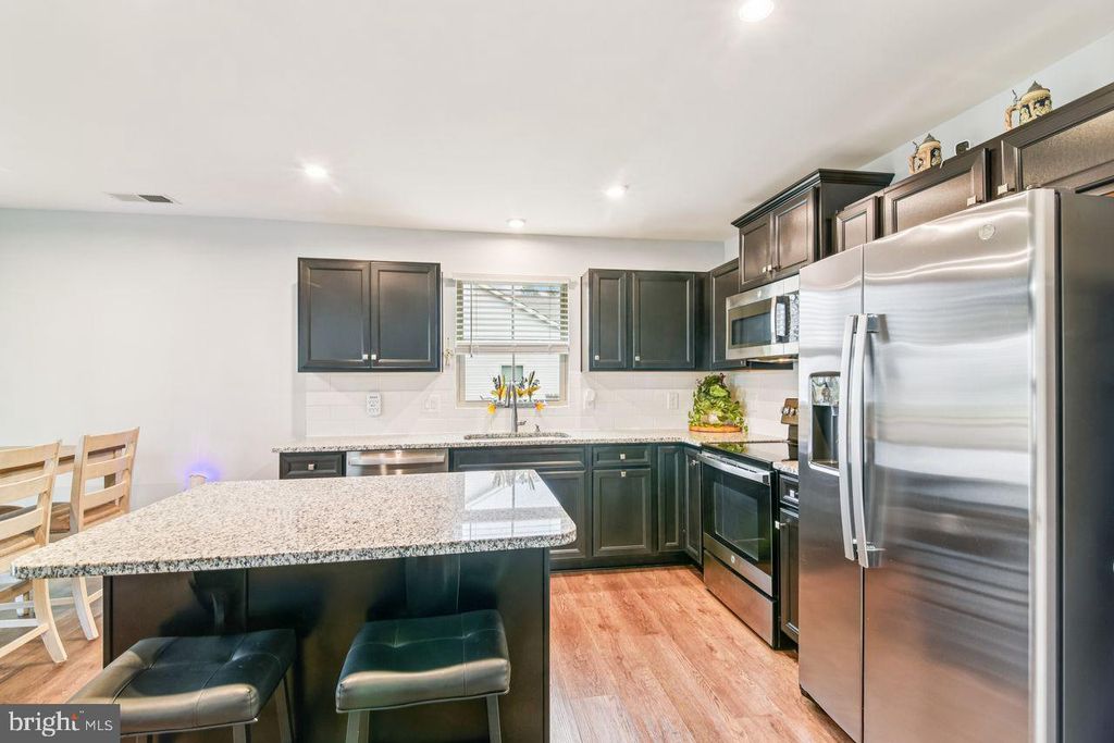 Image 16 of property listing at 24307 HARVEST CIR, Milton, DE 19968