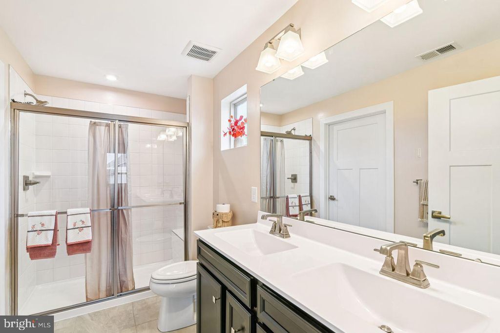 Image 23 of property listing at 24307 HARVEST CIR, Milton, DE 19968