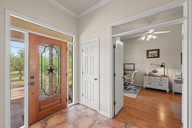 508 S Lariat CIR, Dripping Springs, TX 78620