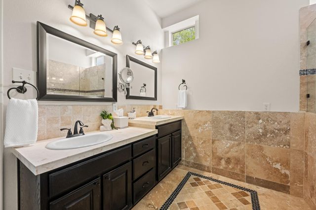 508 S Lariat CIR, Dripping Springs, TX 78620