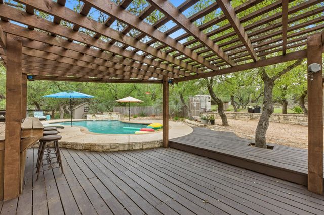 508 S Lariat CIR, Dripping Springs, TX 78620