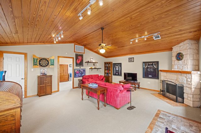 508 S Lariat CIR, Dripping Springs, TX 78620