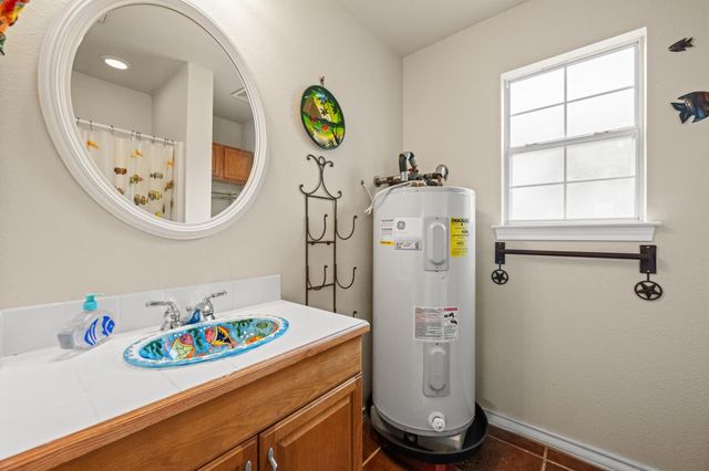 508 S Lariat CIR, Dripping Springs, TX 78620