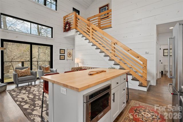 64 Hobson Branch Road, Weaverville, NC 28787