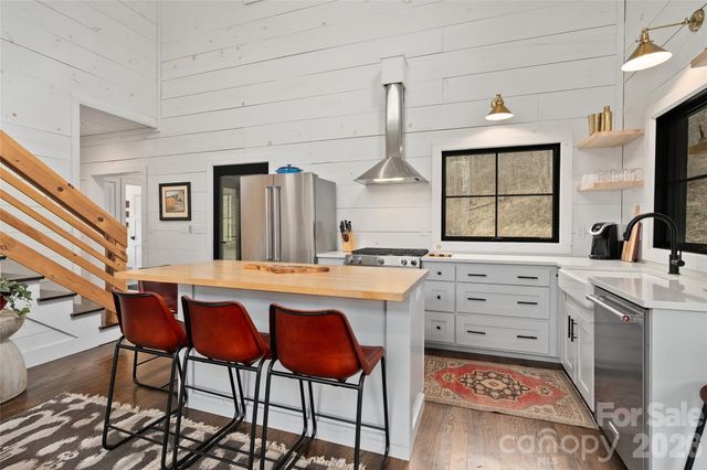 64 Hobson Branch Road, Weaverville, NC 28787