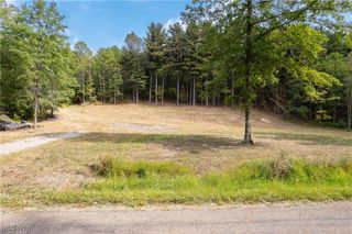 6113 Middle Run Road NW, Dover, OH 44622