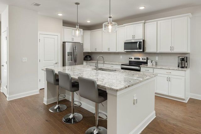 937 Jackson Mill Drive, Hixson, TN 37343