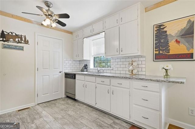 1056 Overlook Drive, Dawsonville, GA 30534