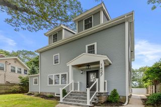 1427 Quincy Shore Dr, Quincy, MA 02169