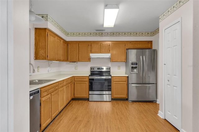 611 SHERWOOD OAKS CIRCLE, Ocoee, FL 34761