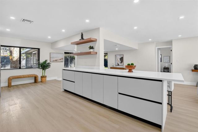 1361 SE 4th Ct, Deerfield Beach, FL 33441