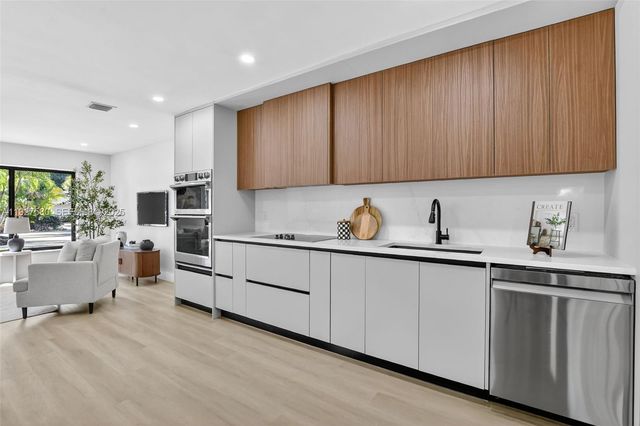 1361 SE 4th Ct, Deerfield Beach, FL 33441