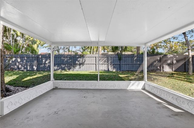 1361 SE 4th Ct, Deerfield Beach, FL 33441