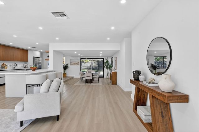 1361 SE 4th Ct, Deerfield Beach, FL 33441