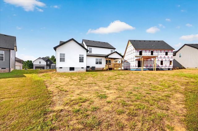 853 Burley Barn Rd, Clarksville, TN 37042