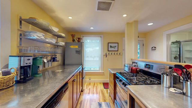 68 Court Street, Middlebury, VT 05753